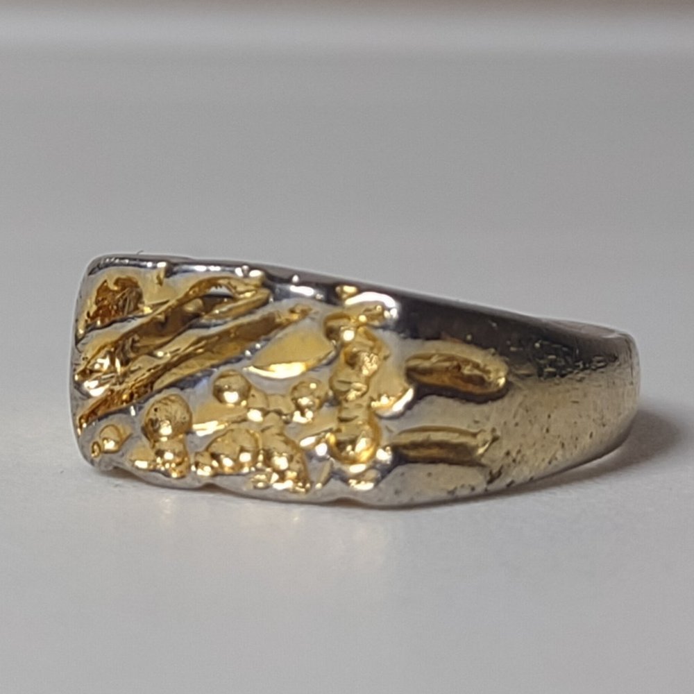 Vintage Gold Tone Ring Size 9.75